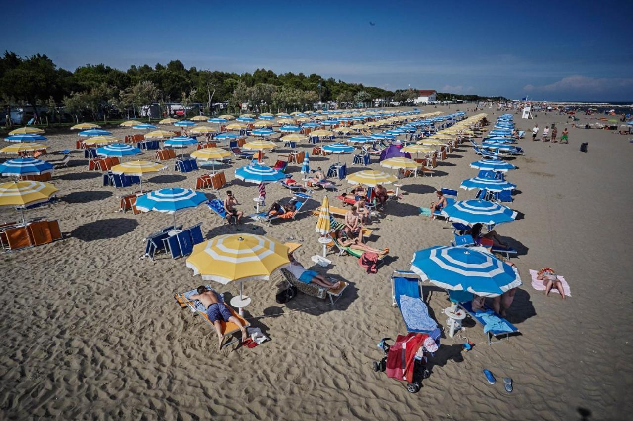 Mediterraneo Camping Village Каваллино Экстерьер фото