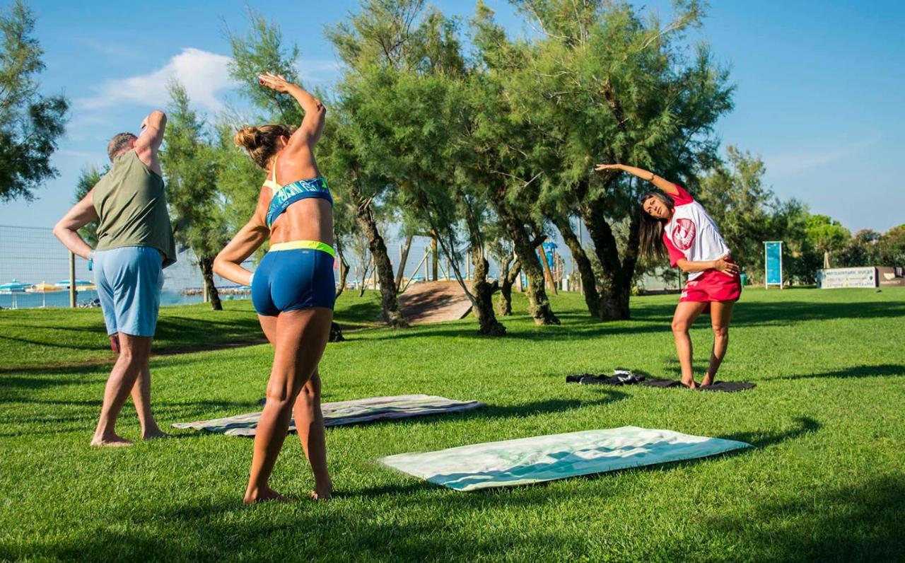 Mediterraneo Camping Village Каваллино Экстерьер фото